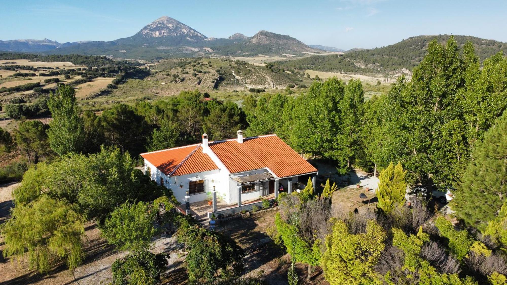 El Rincon Del Guardal, Alojamiento Rural Y Guias De Montana San Clemente  ภายนอก รูปภาพ